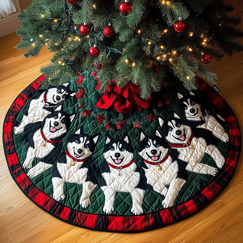 Howling Holiday Huskies Quilted Christmas Tree Skirt NCU0TH2032